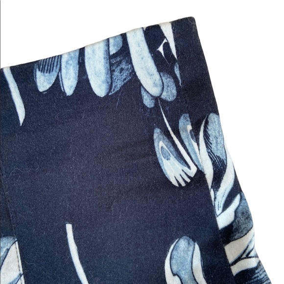 ZARA MIDI FLORAL PRINT FLOWY SKIRT, BLACK AND BLUE, HIGH RISE SIZE MEDIUM - Picture 5 of 11